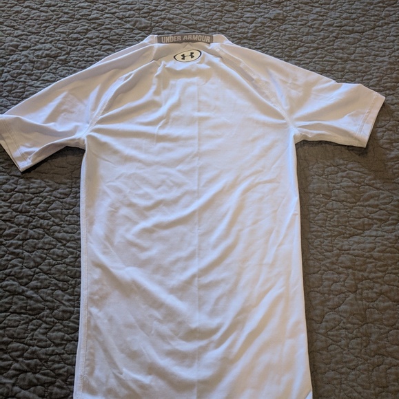 Under Armour compression tee - Picture 2 of 2